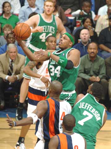 为前锋创造 为前锋创造